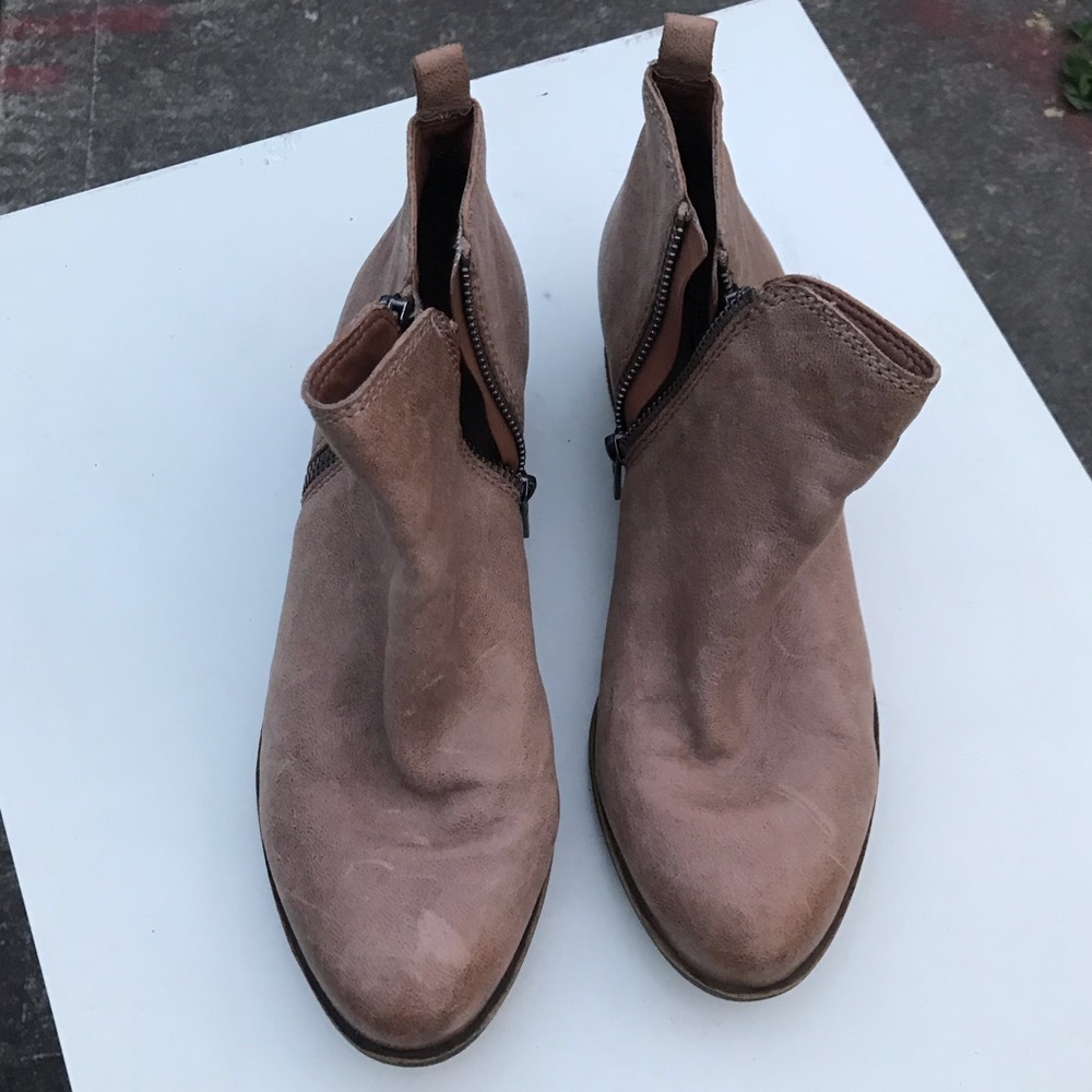 Tan booties - Picture 2 of 4